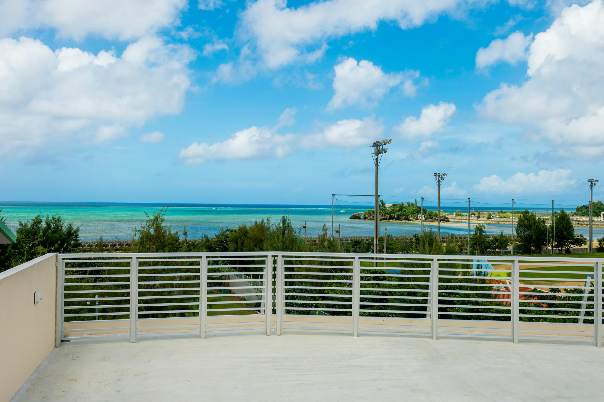 United Resort Ocean Front Onna Exterior photo
